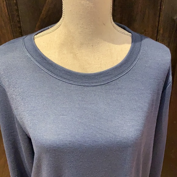 Banana Republic bluish grey long sleeve crew neck top - Picture 2 of 12